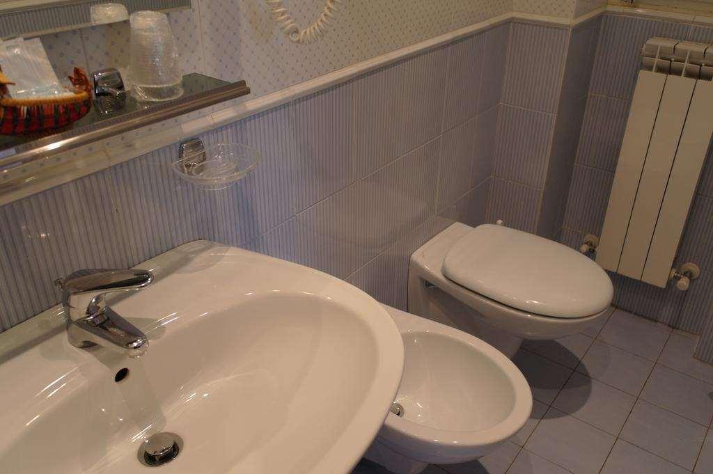 Hotel Armando' S Sulmona Bilik gambar